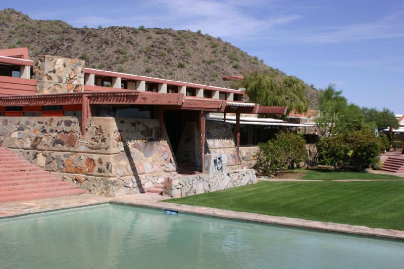 2007-04-14 14:29:54 ** Phoenix, Taliesin West ** Keine geraden Mauern. 2007-04-14 14:29:54 ** Phoenix, Taliesin West ** Keine geraden Mauern.