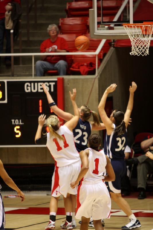 2010-01-30 15:17:04 ** Basketball, BYU, Damenbasketball, Janita Badon, Taryn Wicijowski, Utah Utes ** 