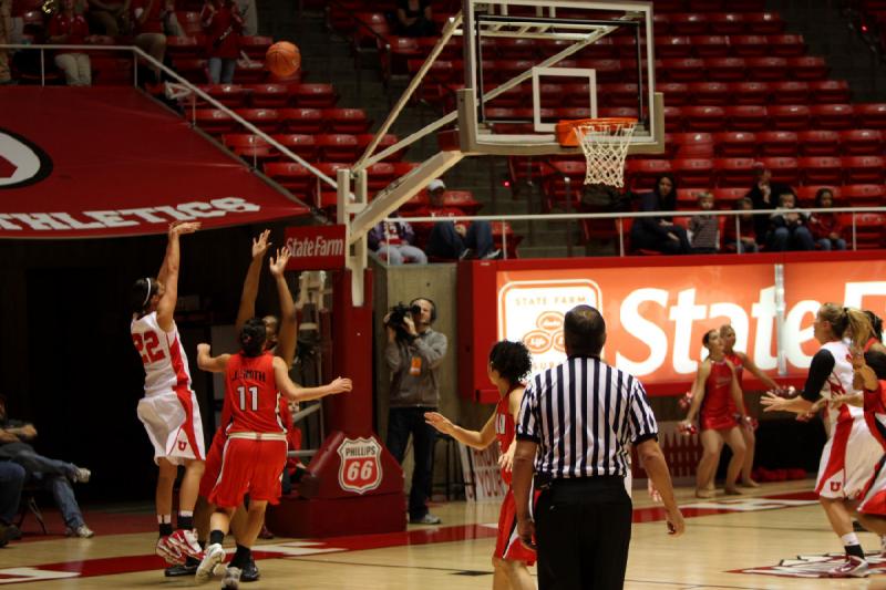 2010-01-16 15:06:01 ** Basketball, Halie Sawyer, Taryn Wicijowski, UNLV, Utah Utes, Women's Basketball ** 