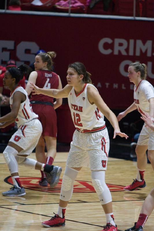 2016-01-02 18:04:17 ** Basketball, Damenbasketball, Emily Potter, Paige Crozon, Tanaeya Boclair, Utah Utes, Washington State ** 