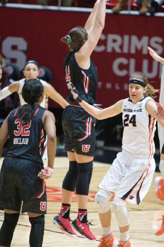 2016-01-22 20:32:01 ** Basketball, Damenbasketball, Emily Potter, Oregon State, Tanaeya Boclair, Utah Utes ** 