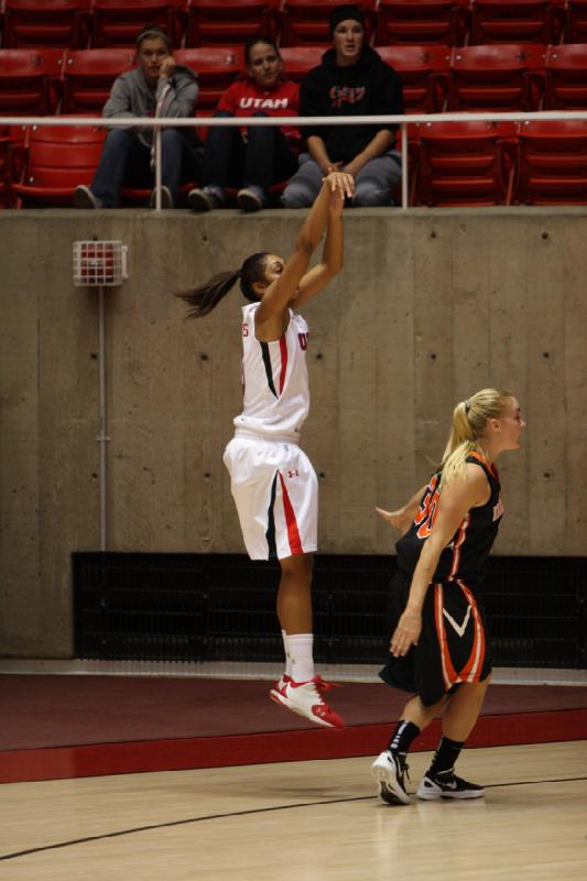 2011-12-06 19:35:02 ** Basketball, Damenbasketball, Idaho State, Iwalani Rodrigues, Utah Utes ** 