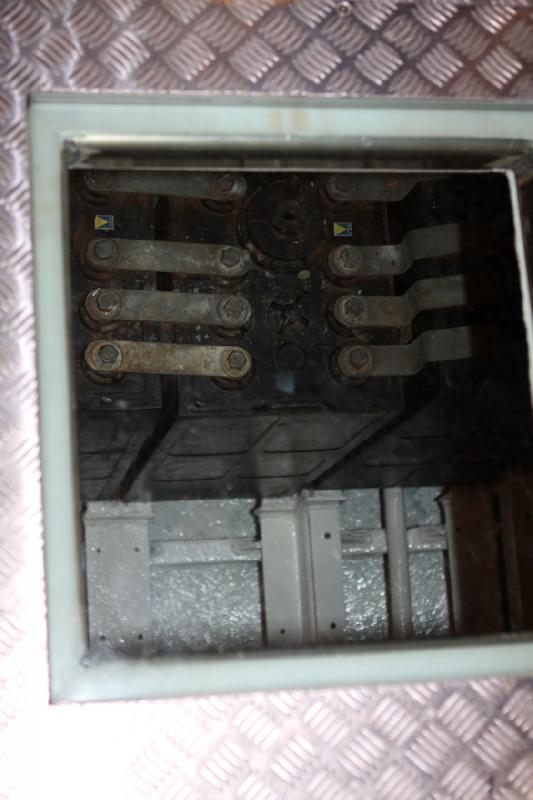 2010-04-07 12:11:50 ** Germany, Laboe, Submarines, Type VII, U 995 ** Batteries below the floor. 2010-04-07 12:11:50 ** Germany, Laboe, Submarines, Type VII, U 995 ** Batteries below the floor.