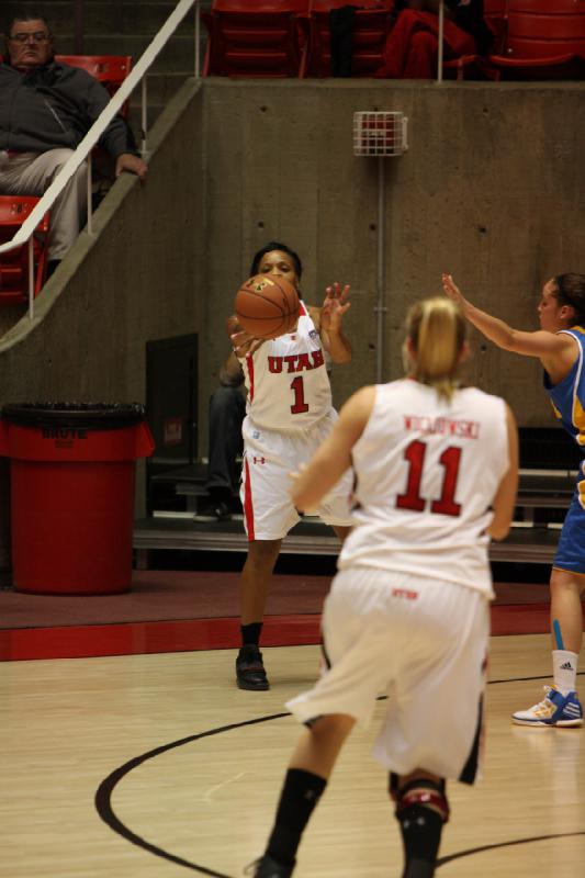 2012-01-26 19:26:54 ** Basketball, Damenbasketball, Janita Badon, Taryn Wicijowski, UCLA, Utah Utes ** 
