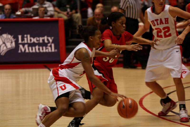 2010-01-16 16:02:11 ** Basketball, Halie Sawyer, Janita Badon, UNLV, Utah Utes, Women's Basketball ** 