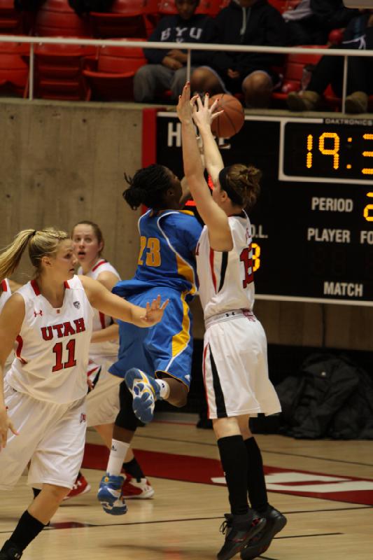 2012-01-26 19:55:09 ** Basketball, Damenbasketball, Michelle Plouffe, Rachel Messer, Taryn Wicijowski, UCLA, Utah Utes ** 