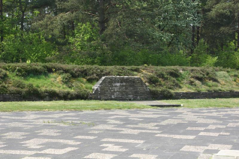 2008-05-13 12:06:44 ** Bergen-Belsen, Concentration Camp, Germany ** Mass grave. 2008-05-13 12:06:44 ** Bergen-Belsen, Concentration Camp, Germany ** Mass grave.