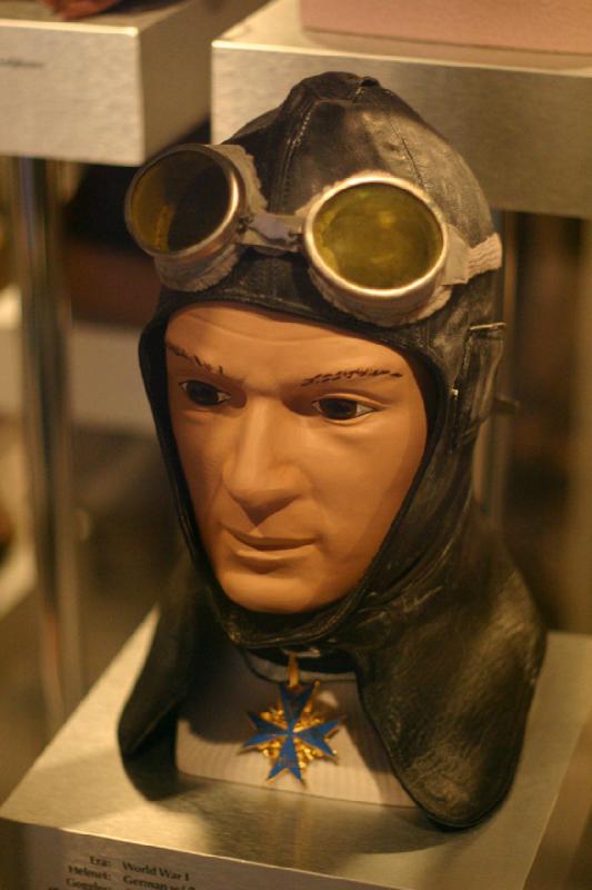 2007-04-08 15:00:20 ** Air Force, Hill AFB, Utah ** German pilot's gear from World War I.
