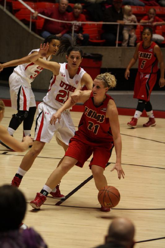 2012-11-13 19:13:04 ** Basketball, Chelsea Bridgewater, Ciera Dunbar, Southern Utah, Utah Utes, Women's Basketball ** 