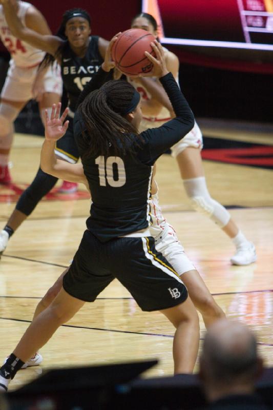 2018-11-16 20:16:43 ** Basketball, Damenbasketball, Long Beach State, Niyah Becker, Sarah Porter, Utah Utes ** 