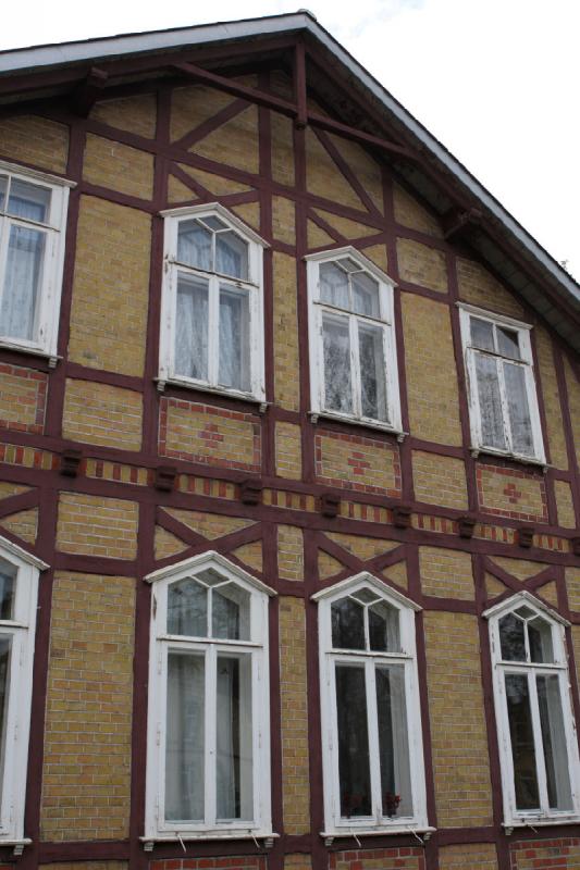 2010-04-16 13:23:07 ** Deutschland, Göttingen ** Eines der vielen Fachwerkhäuser in Göttingen.