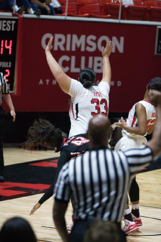 2014-12-06 15:21:27 ** Basketball, Damenbasketball, Joeseta Fatuesi, Tanaeya Boclair, UNLV, Utah Utes ** 