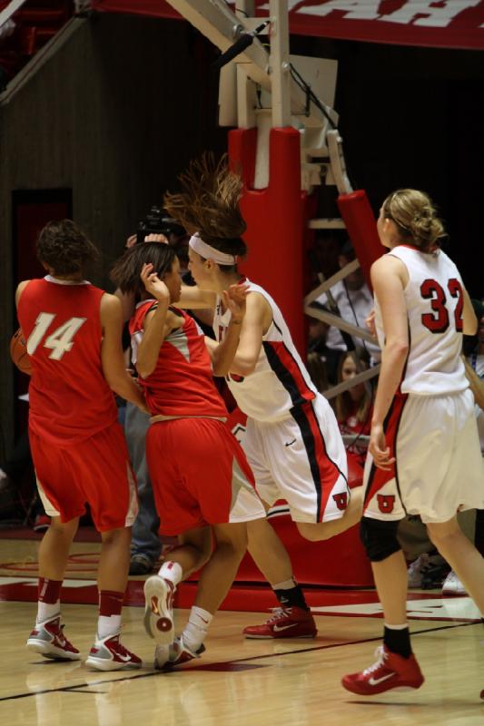 2011-02-19 17:33:54 ** Basketball, Diana Rolniak, Michelle Plouffe, New Mexico Lobos, Utah Utes, Women's Basketball ** 