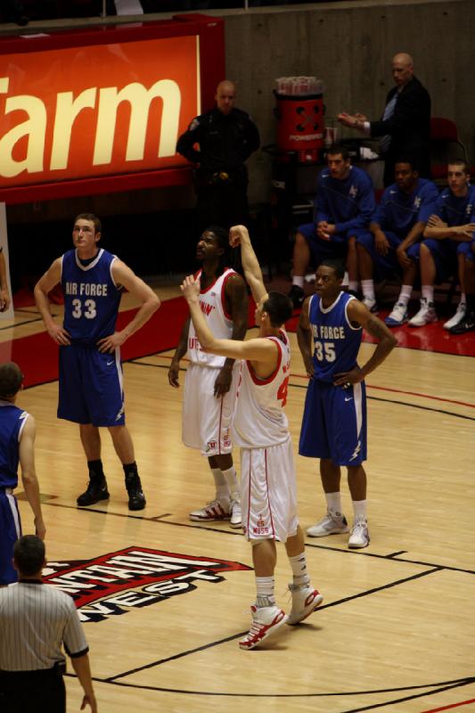2010-01-23 16:27:24 ** Air Force, Basketball, Jason Washburn, Jay Watkins, Men's Basketball, Utah Utes ** 