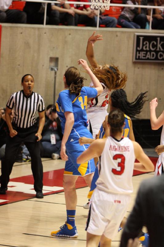 2014-03-02 15:22:34 ** Ariel Reynolds, Basketball, Malia Nawahine, UCLA, Utah Utes, Women's Basketball ** 