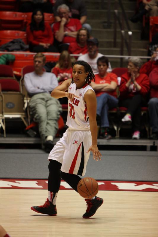 2013-12-21 16:00:33 ** Basketball, Ciera Dunbar, Samford, Utah Utes, Women's Basketball ** 