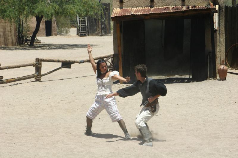 2006-06-17 12:28:44 ** Tucson ** The heroine defends herself martial arts style.