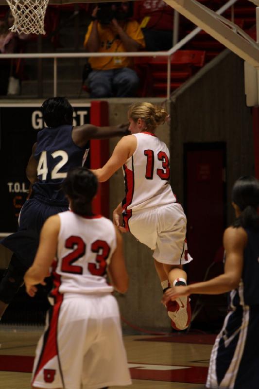 2011-01-01 15:21:46 ** Basketball, Brittany Knighton, Damenbasketball, Rachel Messer, Utah State, Utah Utes ** 