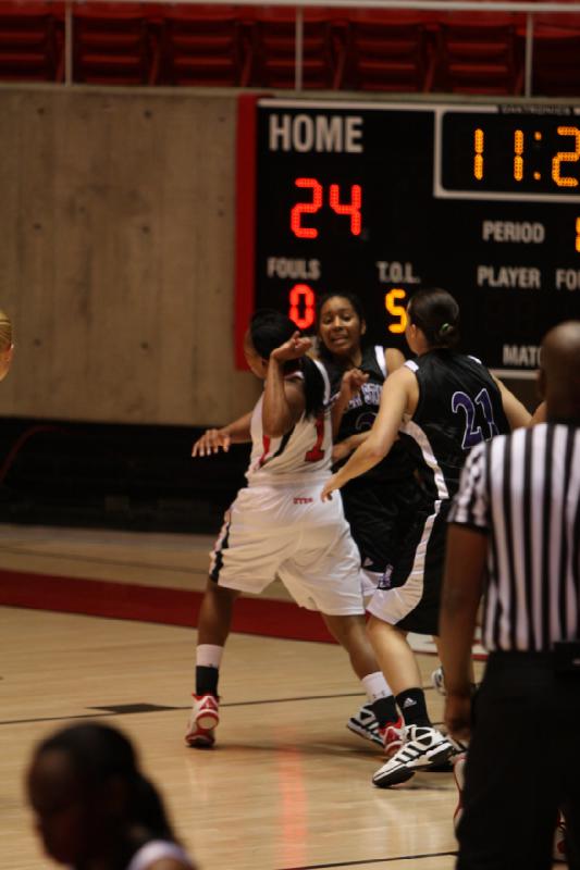 2011-12-01 19:14:14 ** Basketball, Damenbasketball, Janita Badon, Utah Utes, Weber State ** 
