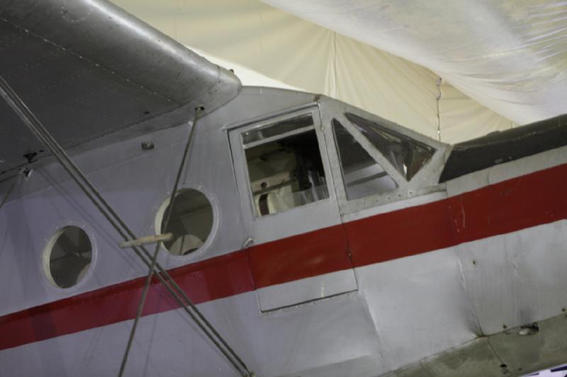 2011-03-26 12:50:24 ** Tillamook Air Museum ** 