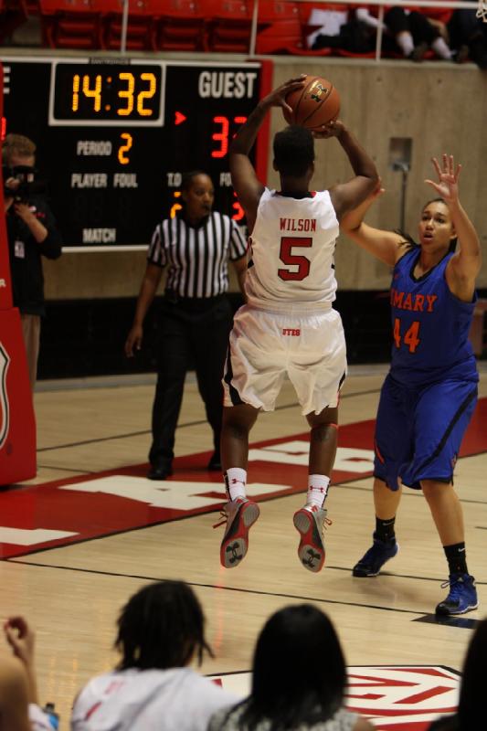 2013-11-01 18:19:12 ** Basketball, Cheyenne Wilson, Damenbasketball, University of Mary, Utah Utes ** 