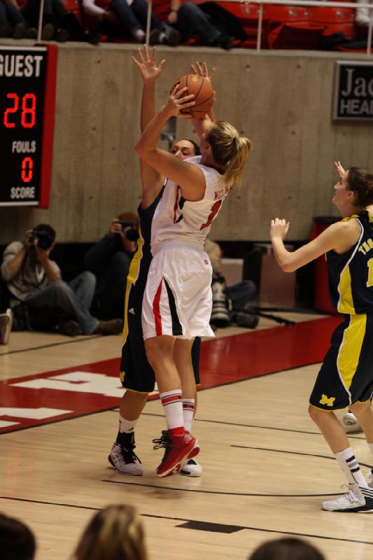 2012-11-16 17:30:59 ** Basketball, Damenbasketball, Michigan, Taryn Wicijowski, Utah Utes ** 