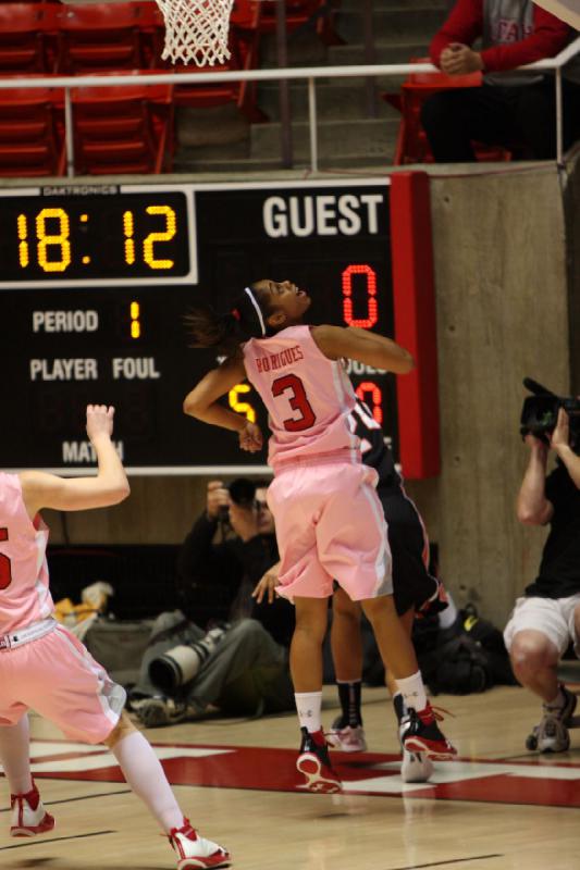 2013-02-10 13:03:04 ** Basketball, Damenbasketball, Iwalani Rodrigues, Michelle Plouffe, Oregon State, Utah Utes ** 