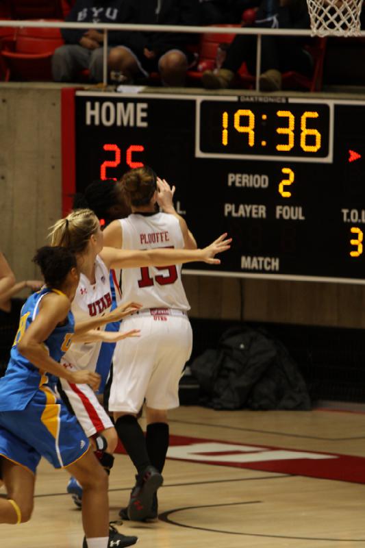 2012-01-26 19:55:09 ** Basketball, Damenbasketball, Michelle Plouffe, Taryn Wicijowski, UCLA, Utah Utes ** 
