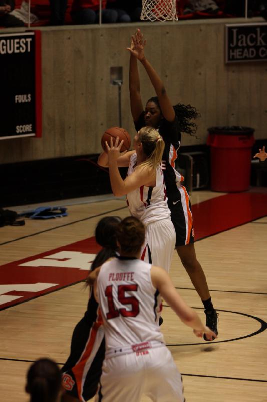 2012-03-01 20:32:35 ** Basketball, Damenbasketball, Michelle Plouffe, Oregon State, Taryn Wicijowski, Utah Utes ** 