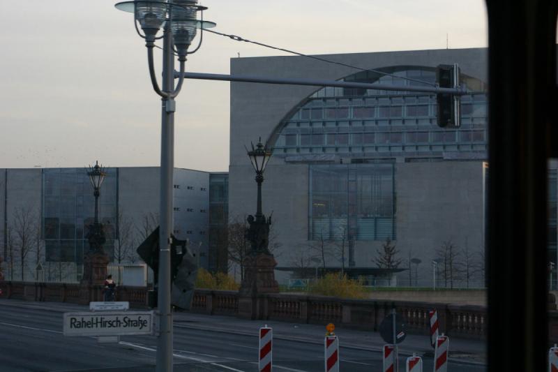 2006-11-27 15:31:18 ** Berlin, Germany ** Building in Berlin's government district.