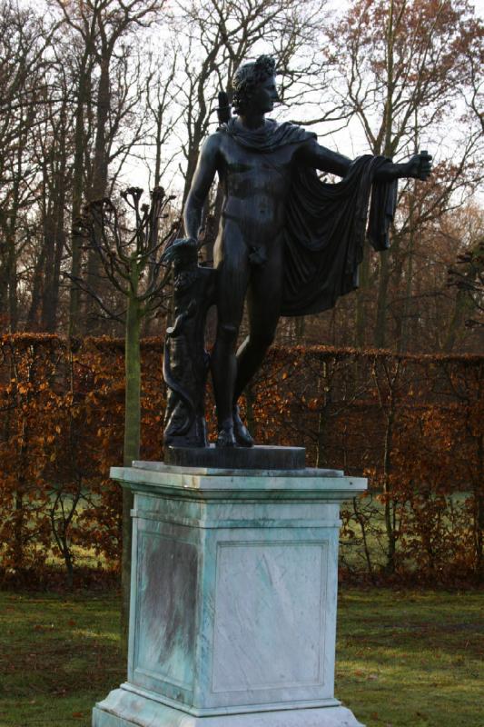 2006-11-28 10:01:06 ** Germany, Potsdam ** Statue in the east of the New Palais.