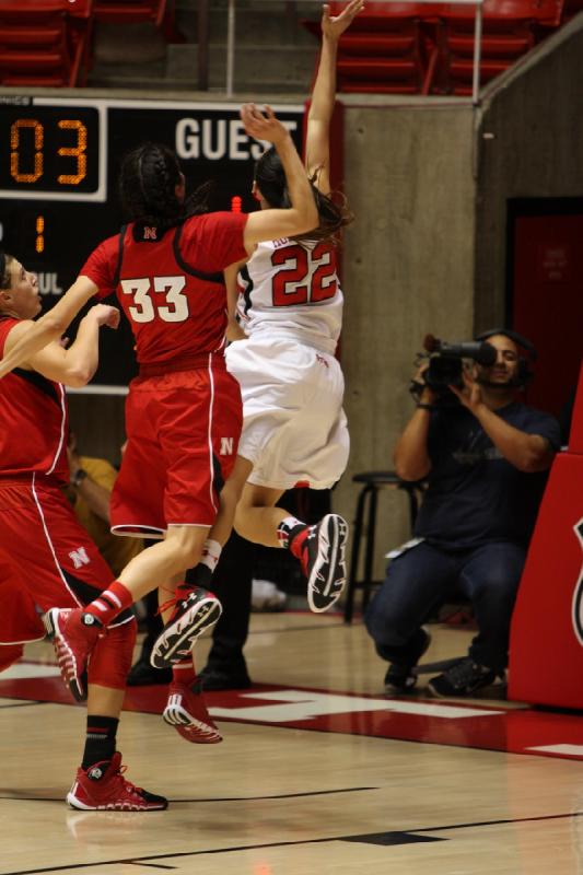 2013-11-15 17:52:42 ** Basketball, Damenbasketball, Danielle Rodriguez, Nebraska, Utah Utes ** 
