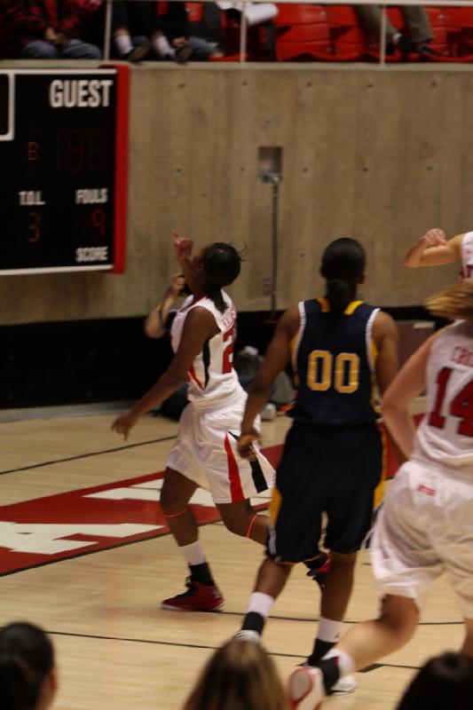 2012-12-20 20:30:40 ** Awa Kalmström, Basketball, Damenbasketball, Paige Crozon, UC Irvine, Utah Utes ** 