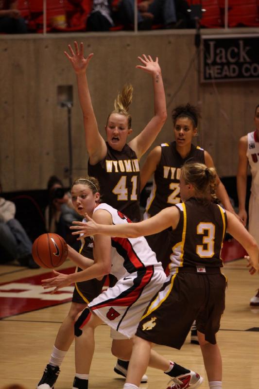 2011-01-15 16:14:55 ** Basketball, Diana Rolniak, Michelle Harrison, Utah Utes, Women's Basketball, Wyoming ** 
