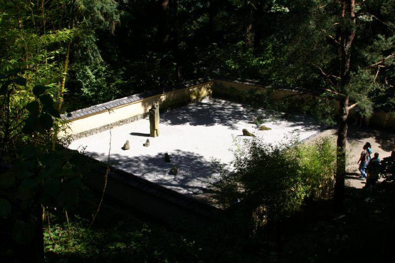 2007-09-02 14:26:34 ** Portland ** The Zen-garden as seen from a higher point.