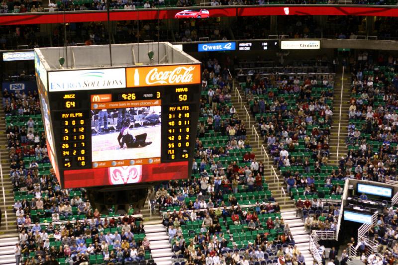 2008-03-03 20:16:12 ** Basketball, Utah Jazz ** The video screen above the court was a good place to view the solo performance.