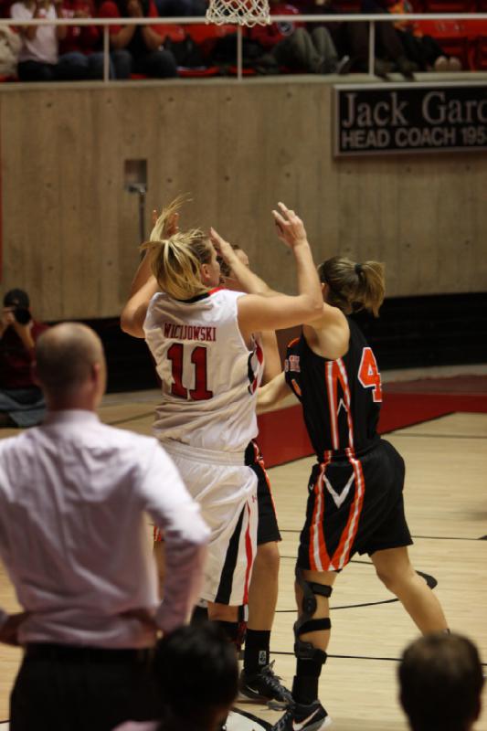 2011-12-06 20:18:52 ** Anthony Levrets, Basketball, Damenbasketball, Idaho State, Taryn Wicijowski, Utah Utes ** 