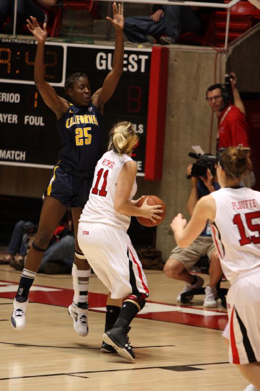 2012-01-15 14:55:51 ** Basketball, California, Michelle Plouffe, Taryn Wicijowski, Utah Utes, Women's Basketball ** 