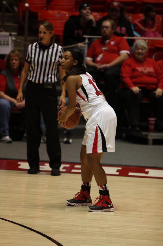 2013-11-01 18:28:34 ** Basketball, Damenbasketball, Devri Owens, University of Mary, Utah Utes ** 