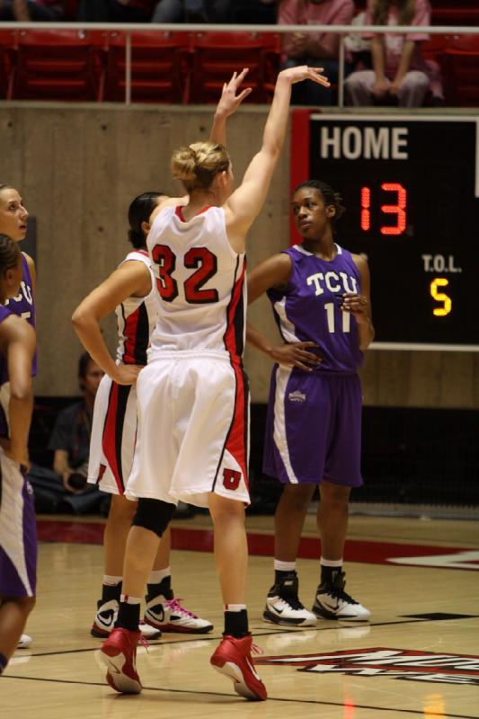 2011-01-22 18:22:29 ** Basketball, Brittany Knighton, Diana Rolniak, TCU, Utah Utes, Women's Basketball ** 