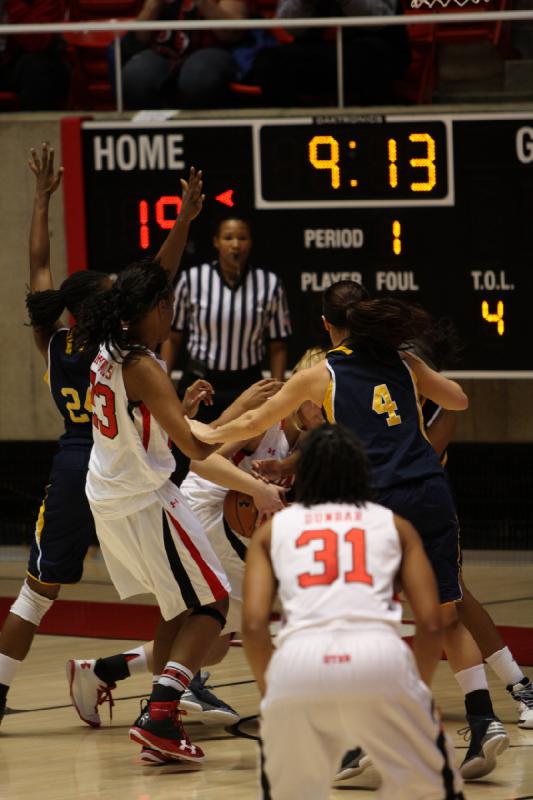 2012-12-20 19:14:55 ** Ariel Reynolds, Basketball, Ciera Dunbar, UC Irvine, Utah Utes, Women's Basketball ** 