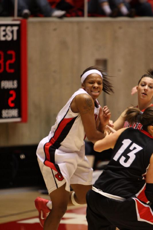 2010-12-20 20:17:53 ** Basketball, Damenbasketball, Janita Badon, Southern Oregon, Utah Utes ** 