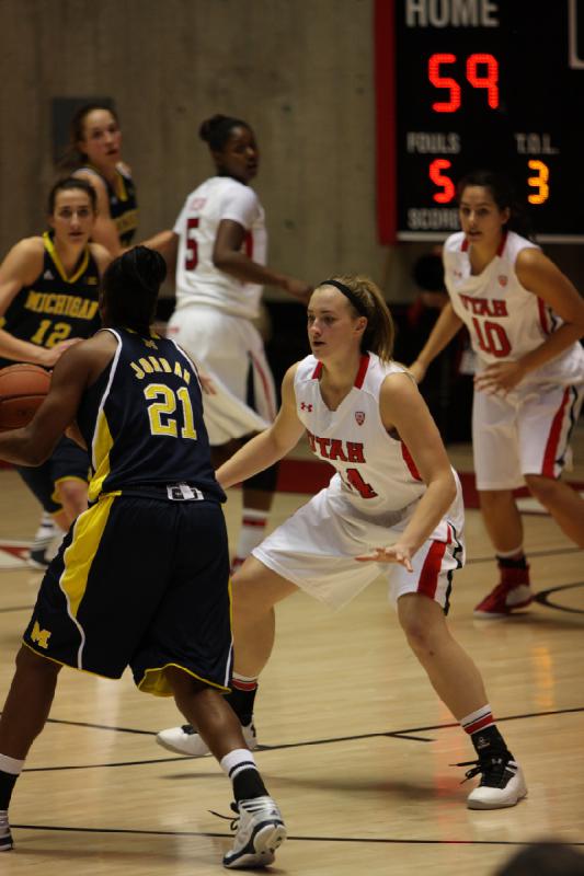 2012-11-16 17:56:39 ** Basketball, Cheyenne Wilson, Damenbasketball, Michigan, Nakia Arquette, Paige Crozon, Utah Utes ** 2012-11-16 17:56:39 ** Basketball, Cheyenne Wilson, Damenbasketball, Michigan, Nakia Arquette, Paige Crozon, Utah Utes **