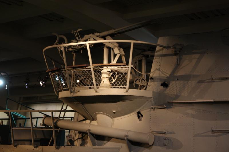 2014-03-11 09:39:14 ** Chicago, Illinois, Museum of Science and Industry, Typ IX, U 505, U-Boote ** Zwei 20mm Flak am Turm.