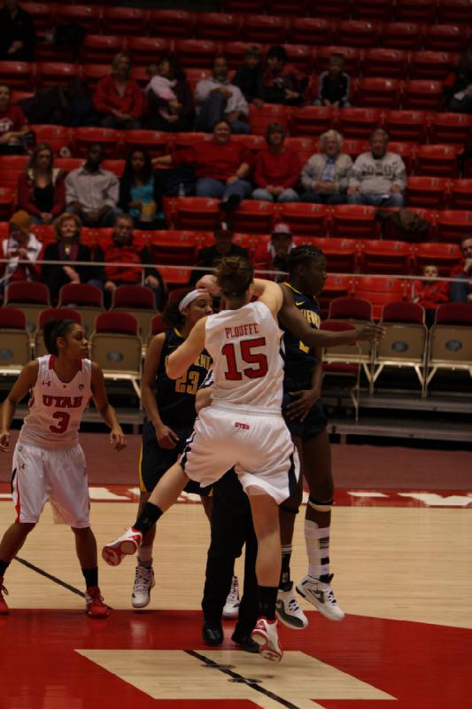 2012-01-15 14:36:40 ** Basketball, Damenbasketball, Iwalani Rodrigues, Kalifornien, Michelle Plouffe, Utah Utes ** 