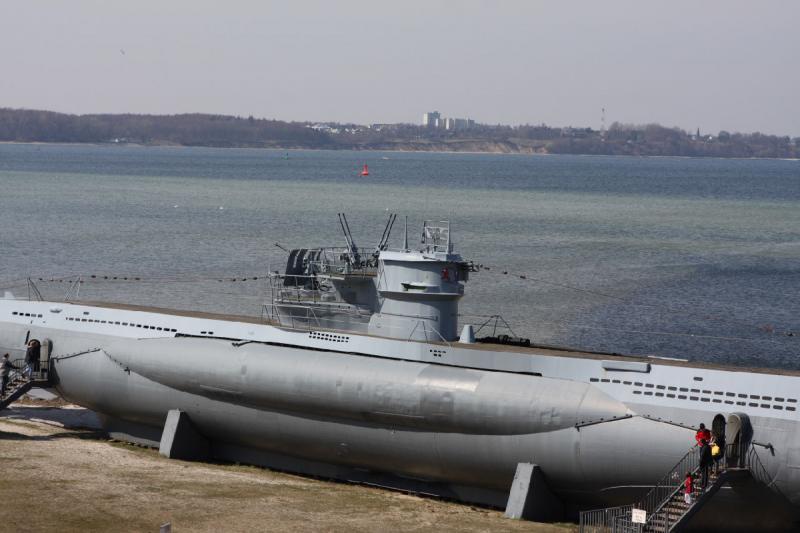 2010-04-07 13:33:06 ** Germany, Laboe, Submarines, Type VII, U 995 ** Tower of U 995.