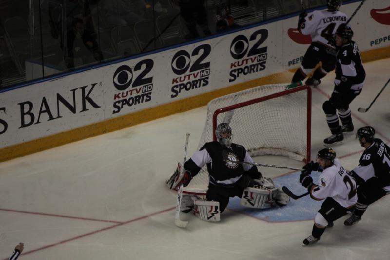 2010-12-15 20:04:17 ** Hockey, Utah Grizzlies ** 