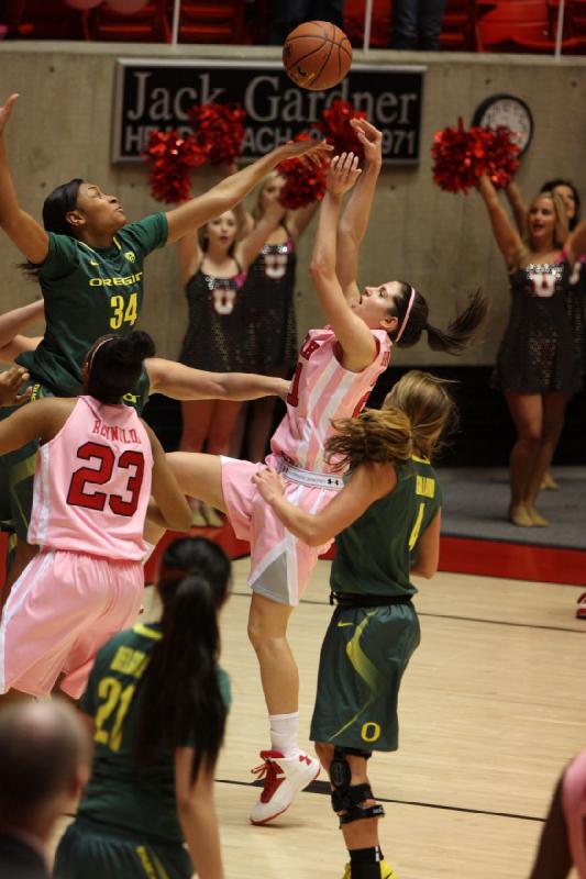 2013-02-08 20:33:41 ** Ariel Reynolds, Basketball, Chelsea Bridgewater, Oregon, Utah Utes, Women's Basketball ** 