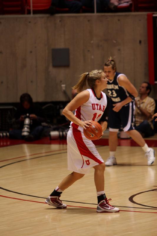 2010-01-30 15:12:53 ** Basketball, BYU, Damenbasketball, Taryn Wicijowski, Utah Utes ** 