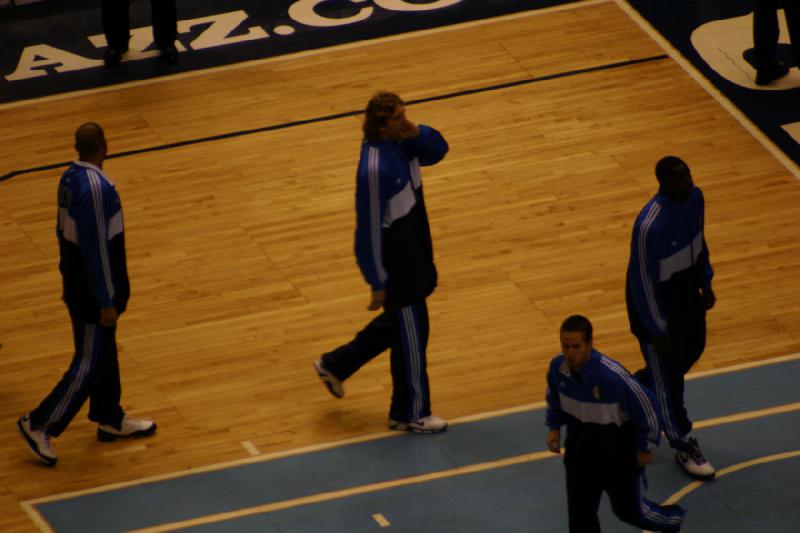 2008-03-03 18:47:54 ** Basketball, Utah Jazz ** On the side of the Dallas Mavericks. Dirk Nowitzki in the center.